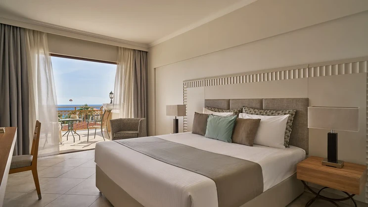 Family Suite Private Pool Garden View